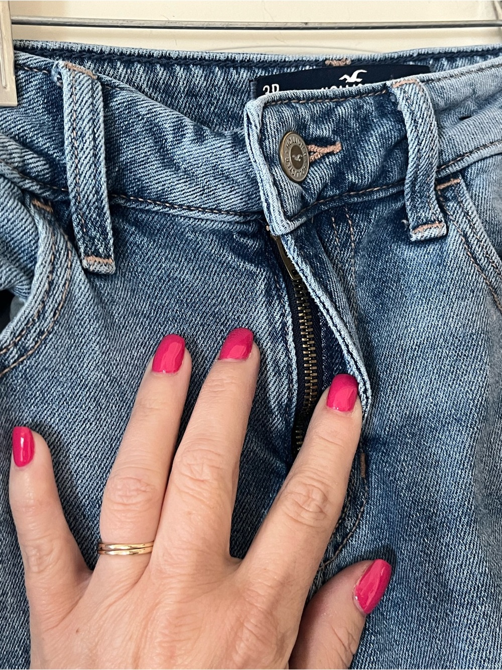 Hollister High Rise Wide-Leg Ripped Knee Jeans Juniors Size 3 - Picture 11 of 15